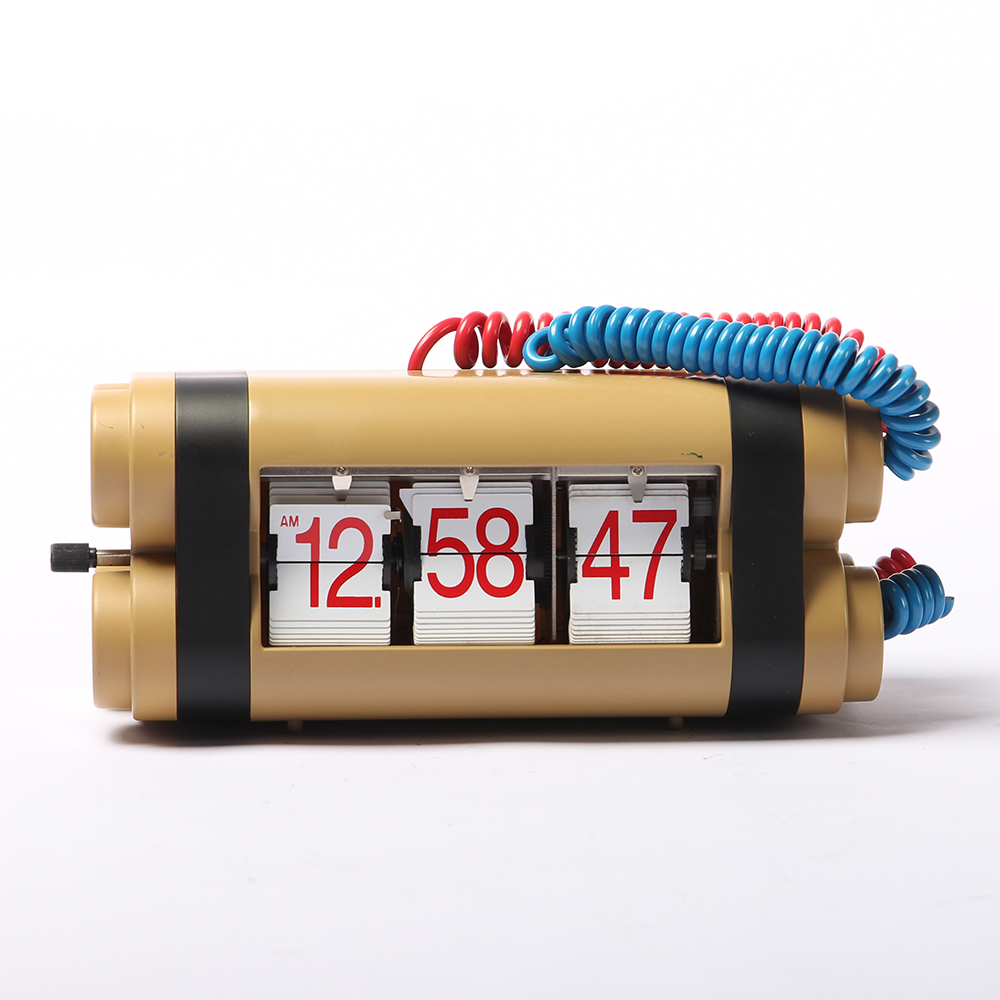 Vivid Time-bomb-shape Flip Clock