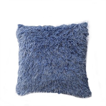 Plush almohada de piel larga para una atmósfera acogedora