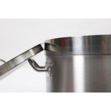 Stainless steel soup pot with petite handles