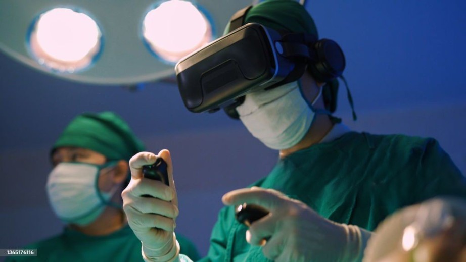 VR