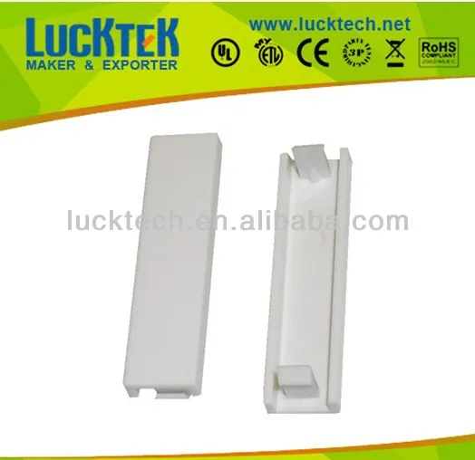 UK TYPE 1/4 BLANK PANEL FOR WALL PLATE