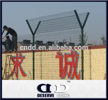 Perimeter security fence welded mesh fence with security wire