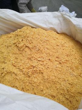CHEMICAL sodium sulphideNa2S with yellow flakes