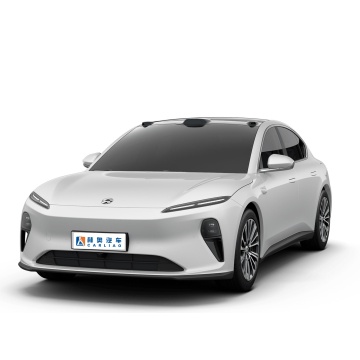 In Stock: Cheapest NIO ET5 2023 - Hot Selling Electric Sedan with 710km Range