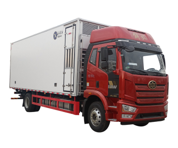 FAW Jiefang J6L CDOAS 18T Poultry Livestock Transportation Truck for Chicks, Ducklings, and Piglets with Constant Temperature