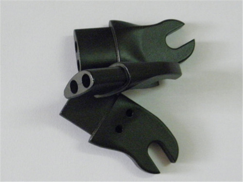 Casting Ripper Shank Parts dipalsukan dari keluli