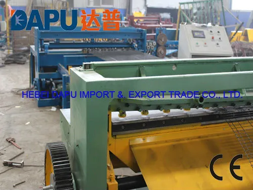 Chicken house mesh panel welding machine