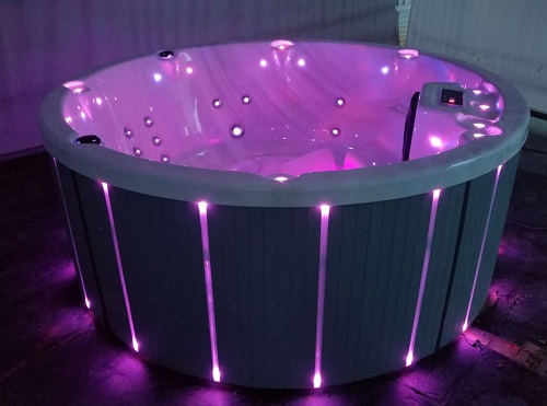 New round hot tub spa with Spacious seats