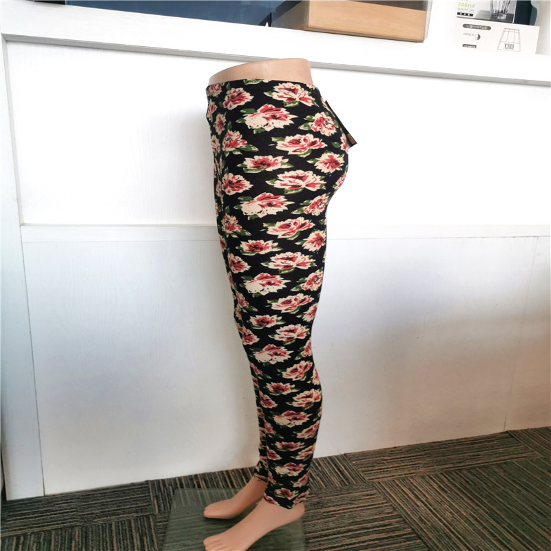 Peony Printed Indoor Under Wear Leggings