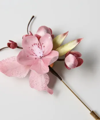 Original design non-legacy velvet Hua Hudie brooch