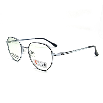 Wholesale Metal Spectacles with Anti-Blue Light and Photochromic Lenses: Stylish Ladies' Optical Glasses for 2023