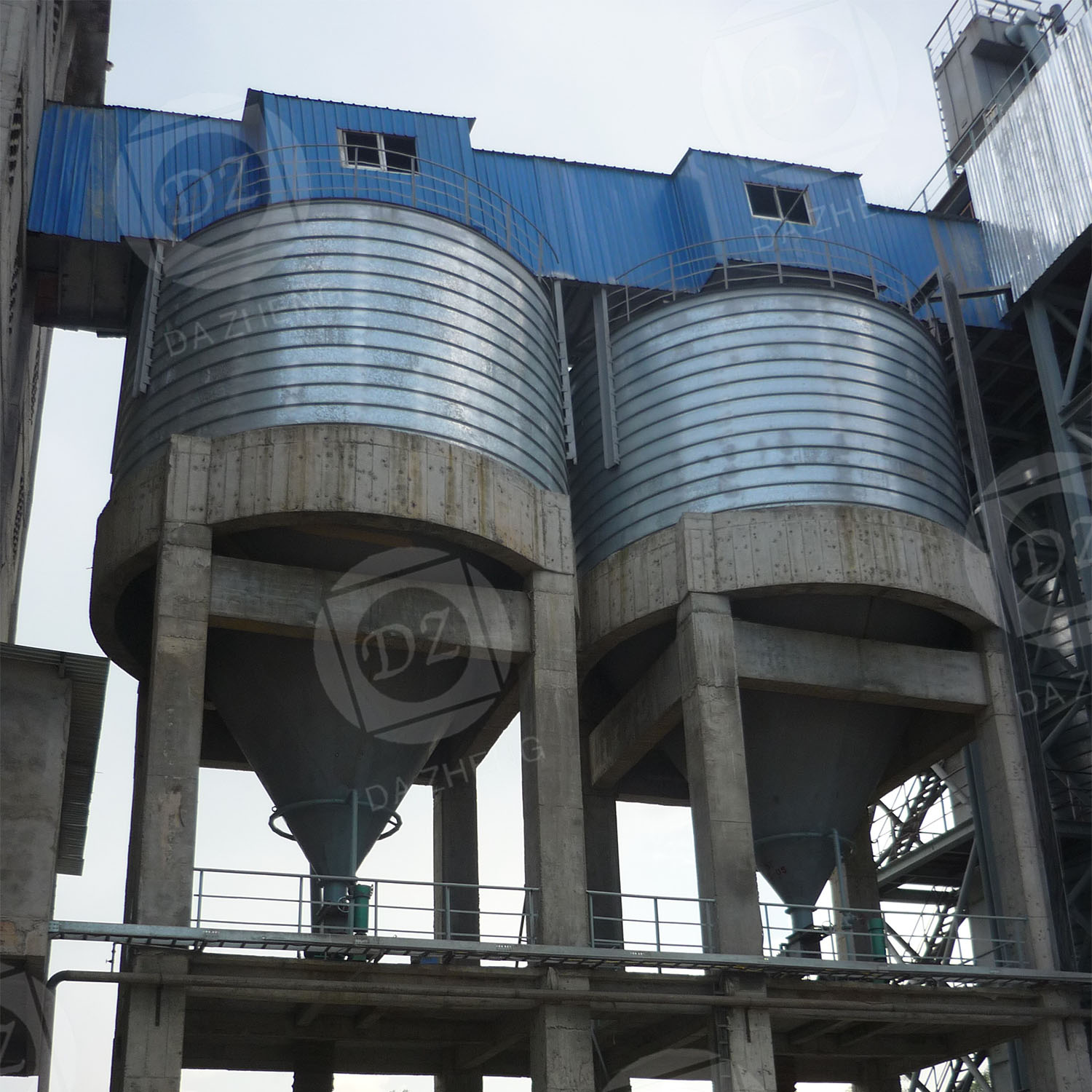 Feed production reserve steel plate warehouse