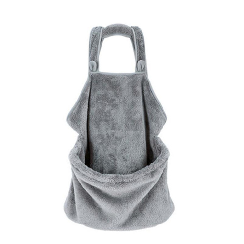 Prevent clothing from sticking wool to cats
