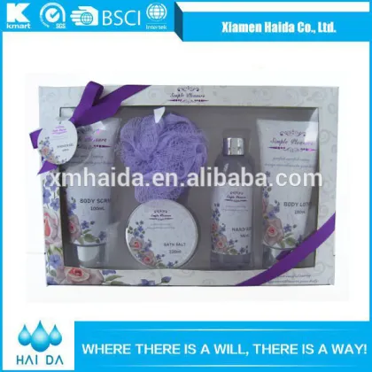 Beauty care Whitening Skin Care Products with cosmetic bag