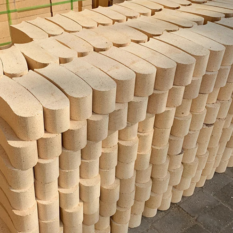 High-alumina curved refractory bricks