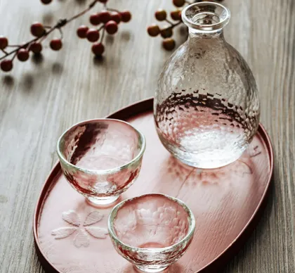 Light glass handmade wine pot