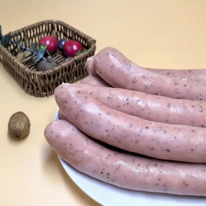 Black pepper braised pork and chicken sausages