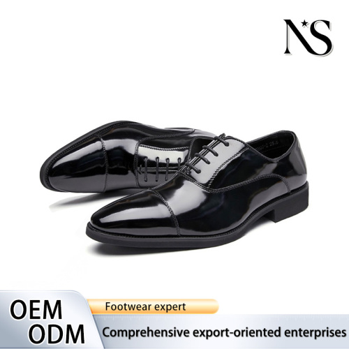 Zapatos formales con cordones de charol para hombre