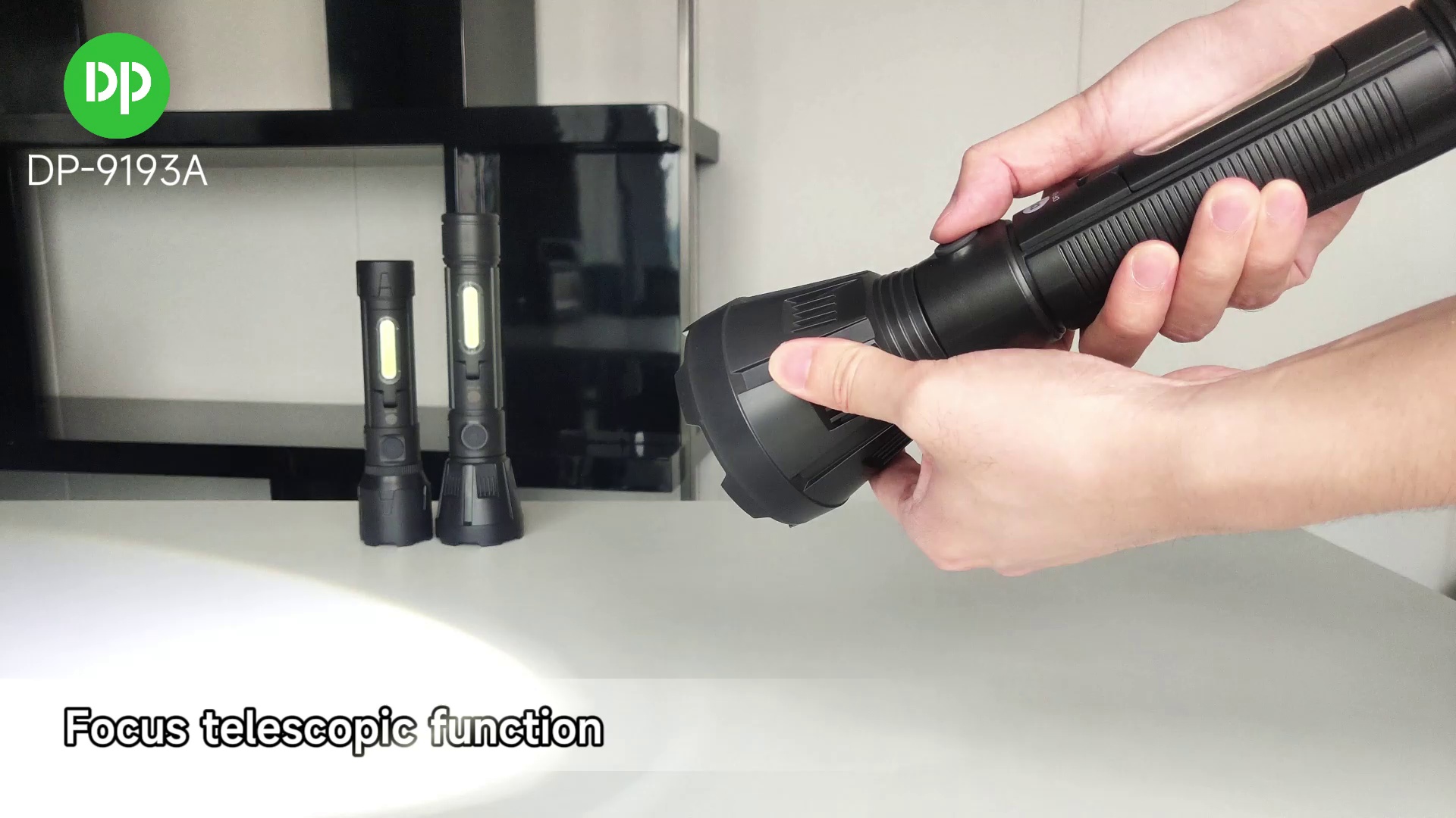 Wide Range High Power LED Tactical Flashlight Torch