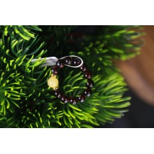 Anillo de piedra para mujer con cuentas de granate rojo sangre