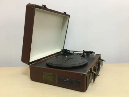 2016 High Quality Suitcase phonograph record player
