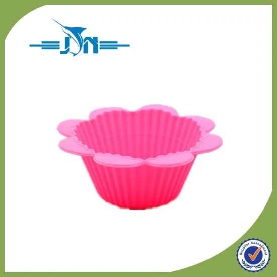 New 2013 Hot Gun Cake Pan Mold Baking Pans Flower Shape