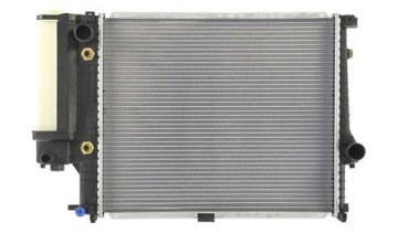 Auto Radiator For BMW 85-91 525i