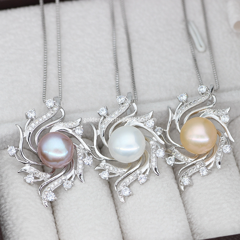 Freshwater Pearl Pendant Necklace