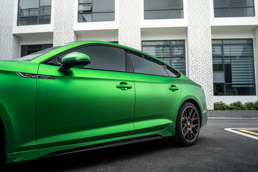 Matte Chrome Metallic Green Vinyl Wrap