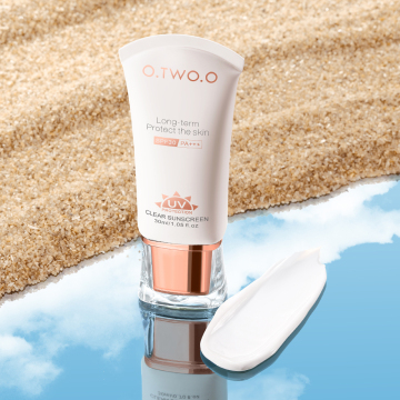 O.TWO.O Non-Greasy SPF 30 Sunblock Moisturizer