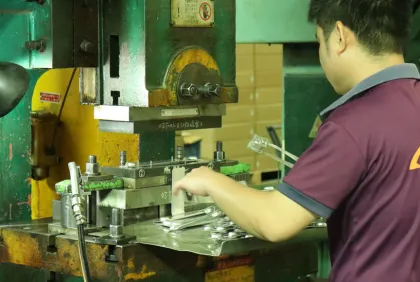 AC Condenser Unit for Hama - FMM 570x351x16mm Automobile Air Conditioning Parts