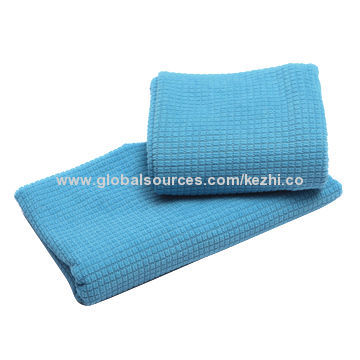 Microfiber kitchen towel with square pattern, weighs 330gsm