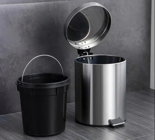 Mülleimer trash can