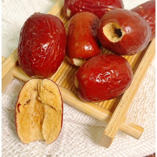 Dondurularak Kurutulmuş Hünnap Aperatif Sağlıklı Kırmızı Hurma Dilimleri