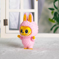 Figura impressa em 3D do coelho Labubu rosa