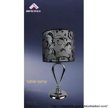 New arrival table lamp with shade