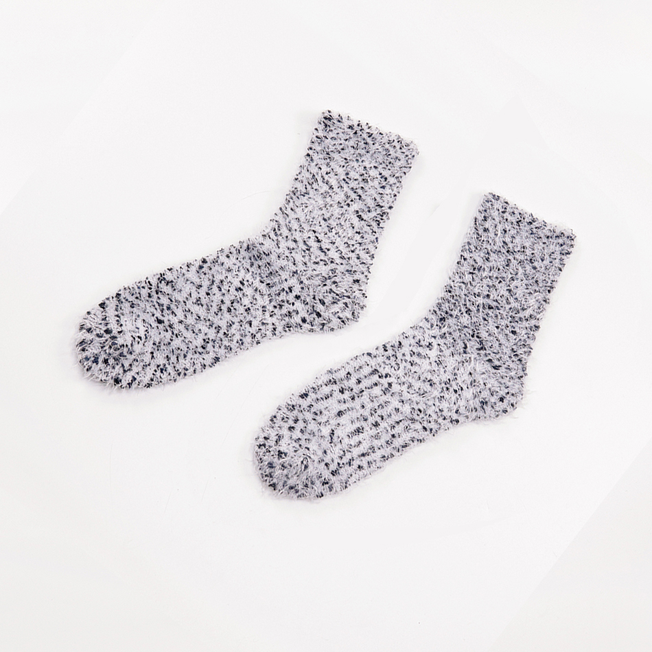 Plush warm autumn and winter socks custom