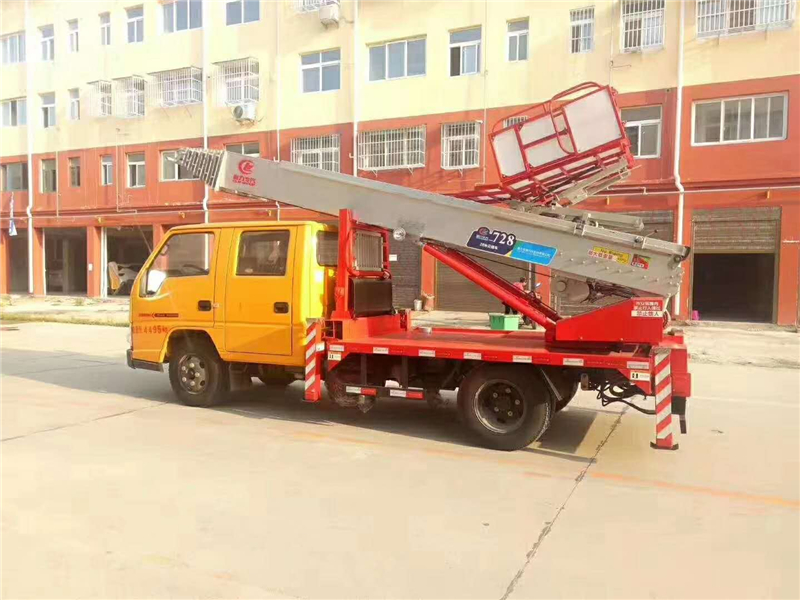 Vehicle Mounted Boom Lift 1