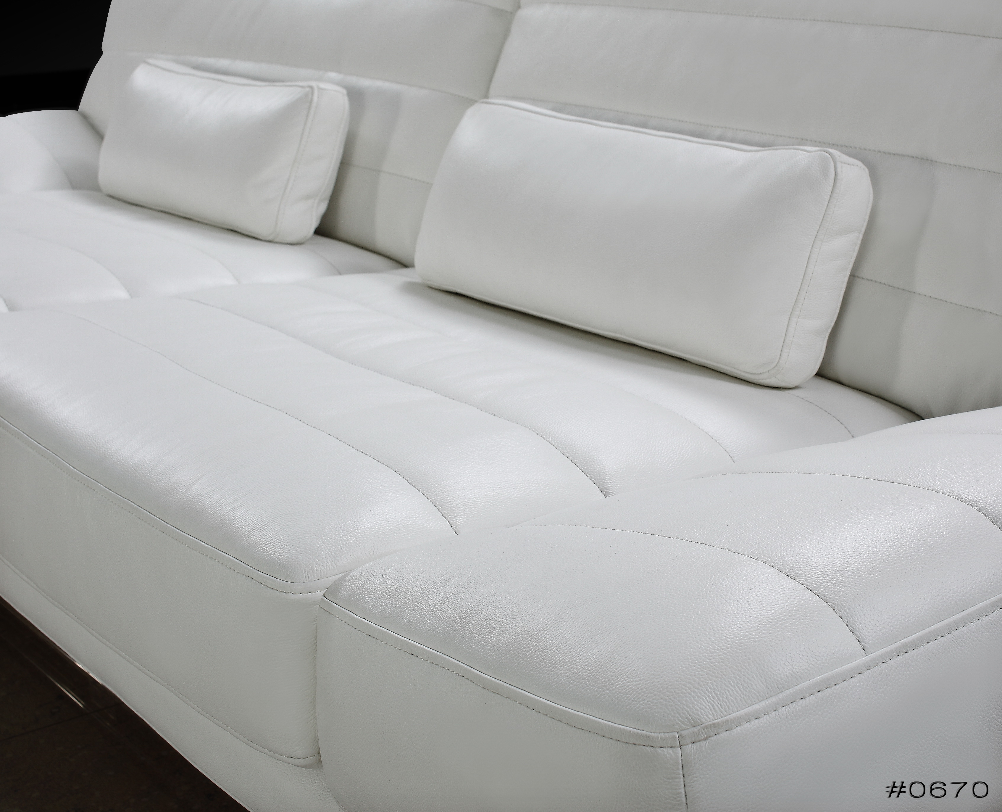 Contemporary Leather Sofa Set