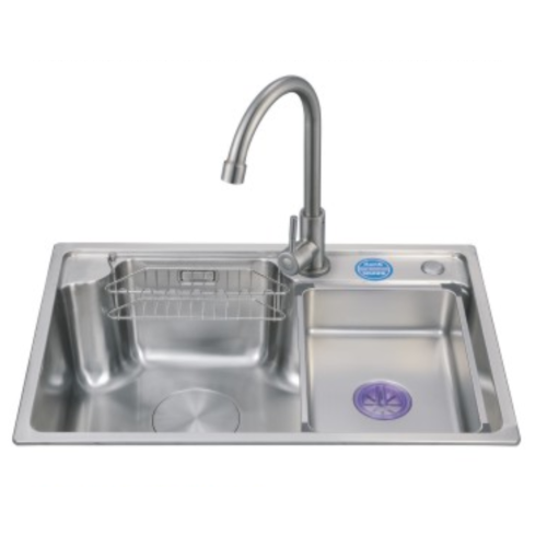 Pia moderna de bacia única com design multifuncional