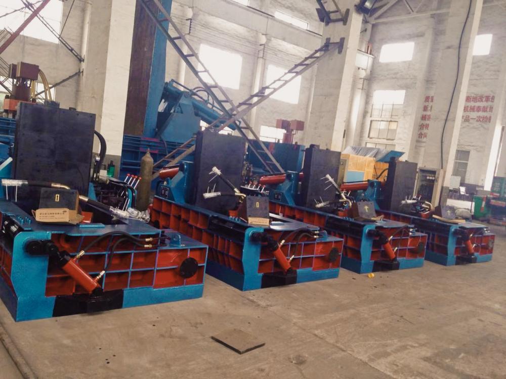 Mataas na Density Scrap Ferrous At Non-ferrous Baling Press