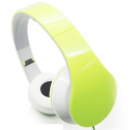 Mengalahkan headphone on-ear kabel mikrofon bawaan