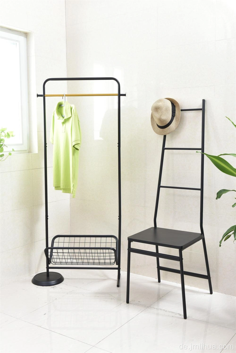 Nilomi Cloth Rack With Mirror