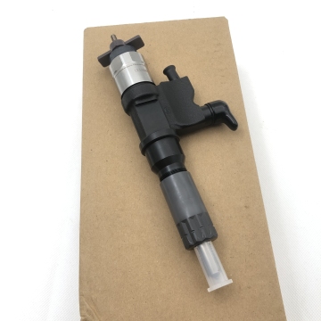 Injektor Bahan Bakar 295050-1520 8982438630 untuk ZX240-5A SY235-10 ZX330-5A SY365-10 SY365H