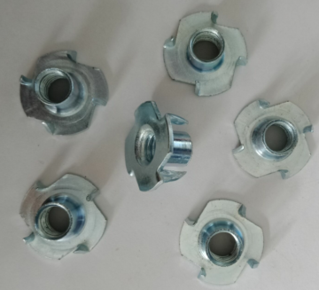 Zinc  plated standard 4 Prong T- nuts