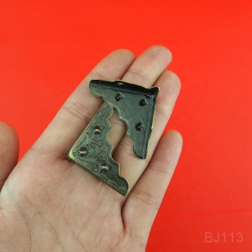 Factory Supply 32mm Cheap Metal Decorative Corner Protector