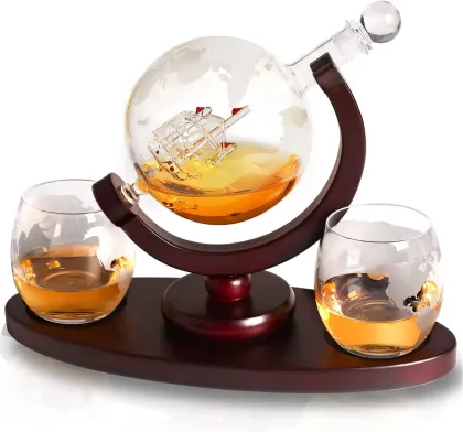 High Quality Etched World Map Globe Whiskey Decanter Set with 4 Glasses