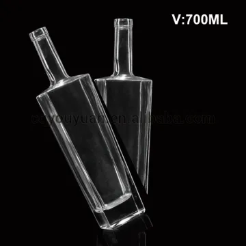 Wholesale High Quality Square Unique Glass Rum Bottle 700ml