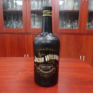Brand new custom label matt black 750 ml whiskey glass bottle with wooden cork