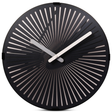 Beating Motion Wall Clock